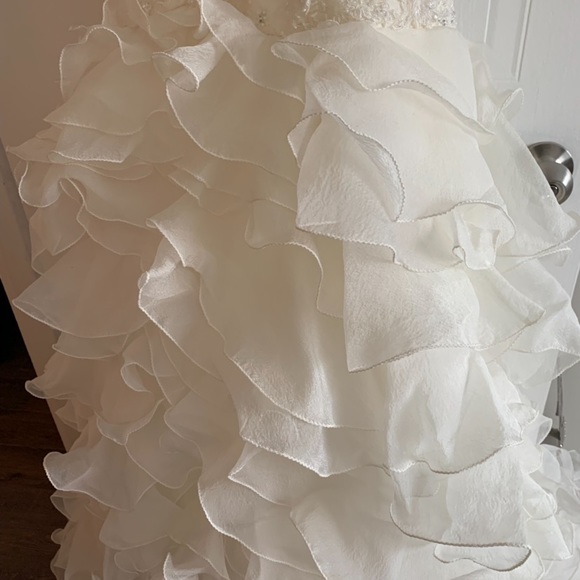 Wedding dress size 2 - Picture 8 of 8